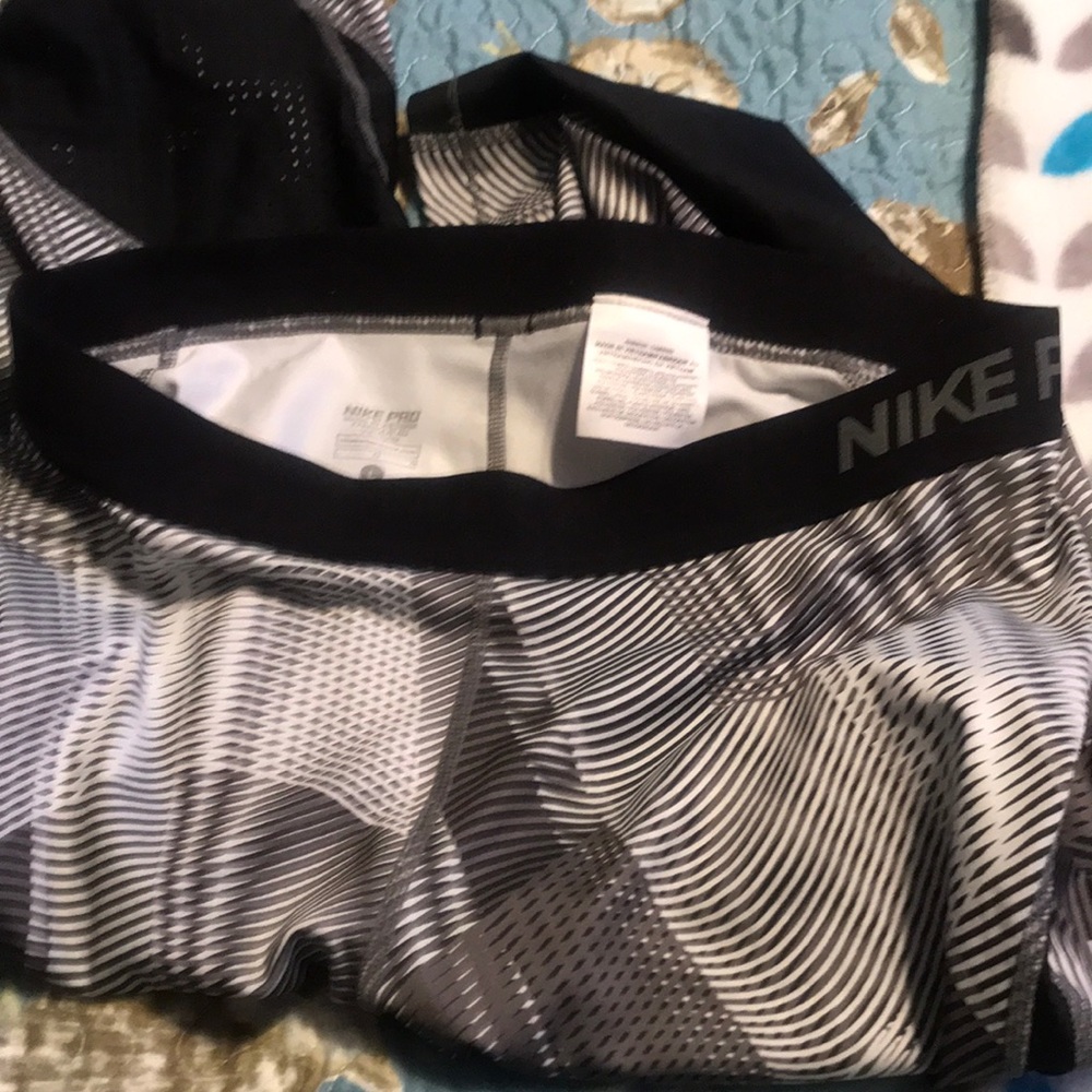 Nike pro leggings